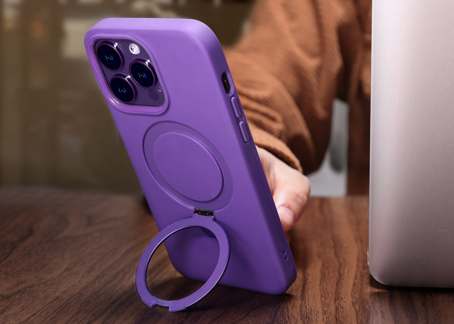 Desk Yoga Pro: How Ergonomic Phone Stand Cases Reduce Neck Strain CASEKOO Desk Yoga Pro: How Ergonomic Phone Stand Cases Reduce Neck Strain CASEKOO