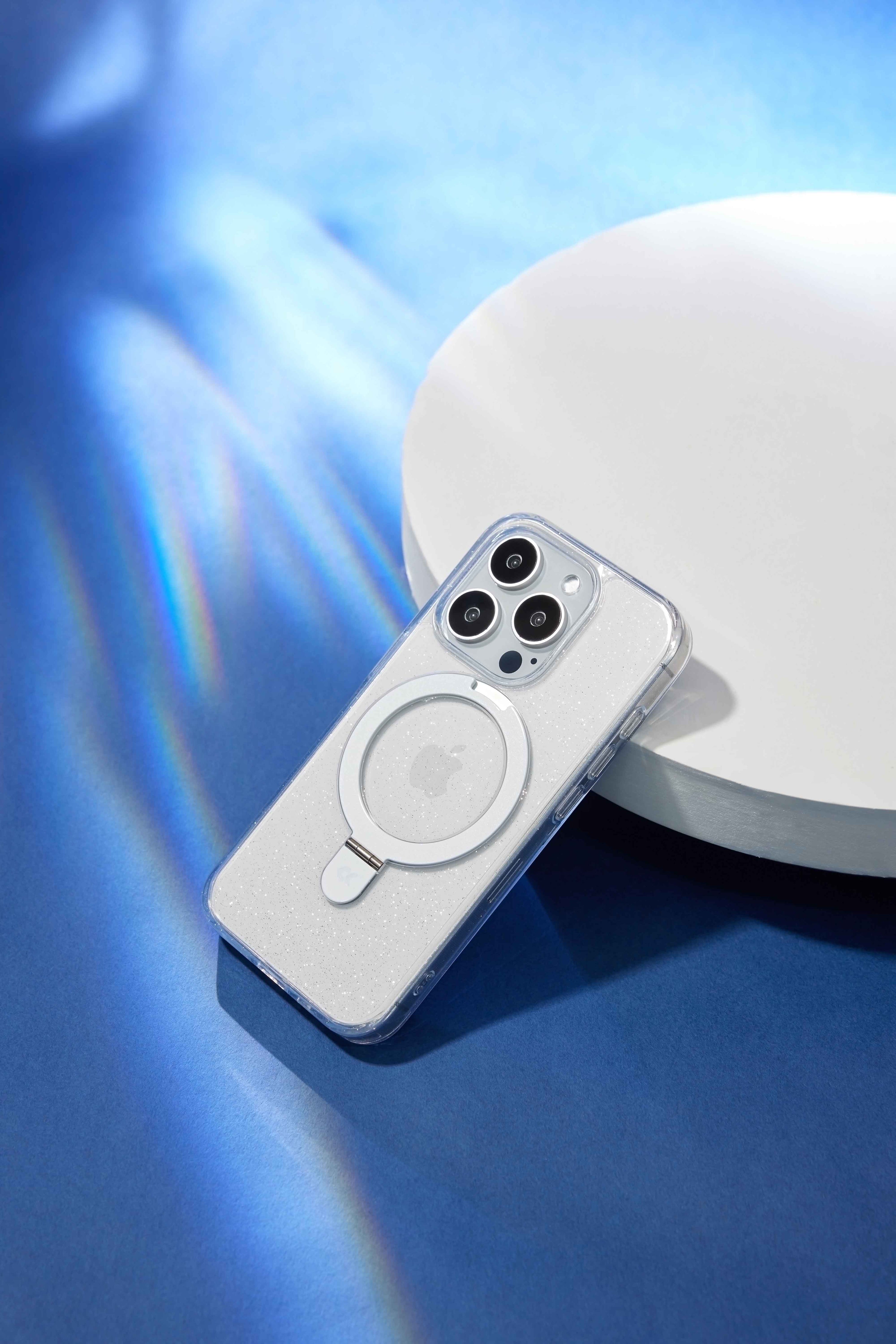 minimalist iphone 17 case offering strong protection without bulk