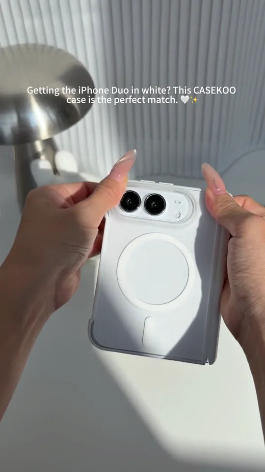 PureKOO Frost iPhone Duo用 — 清潔感のあるホワイト。開口部までぴったり。