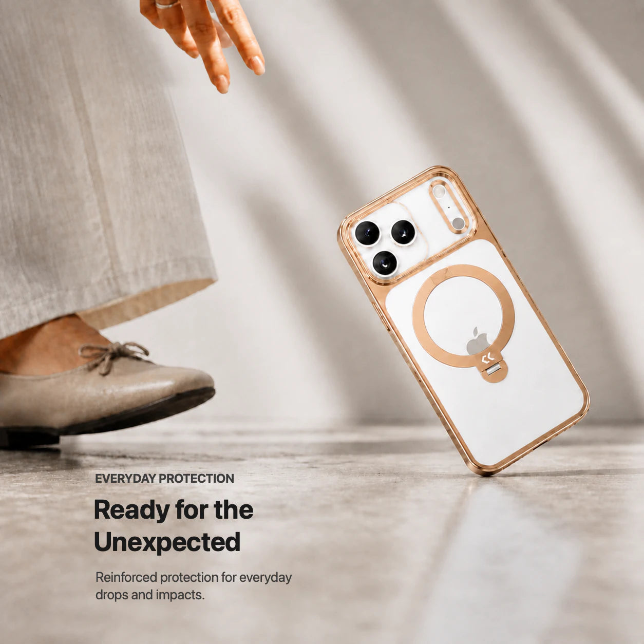 StandKOO Halo everyday drop protection scene